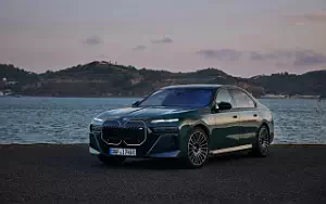   BMW i7 M70 xDrive (Aurora Diamond Green) - 2023