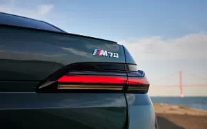   BMW i7 M70 xDrive (Aurora Diamond Green) - 2023