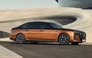   BMW i7 M70 xDrive - 2023