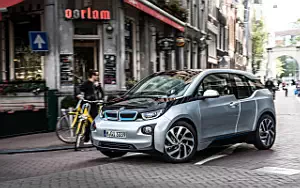   BMW i3 - 2013