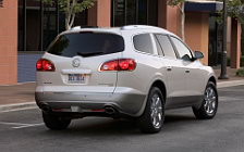   Buick Enclave CXL - 2011