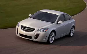   Buick Regal GS - 2013