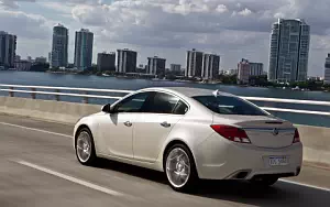   Buick Regal GS - 2013