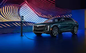 Обои автомобили Cadillac Lyriq Luxury - 2023