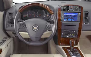   Cadillac SRX - 2004