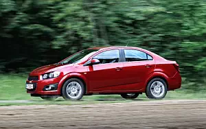   Chevrolet Aveo Sedan - 2011