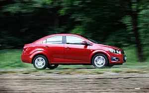   Chevrolet Aveo Sedan - 2011