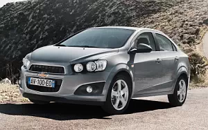   Chevrolet Aveo Sedan - 2011