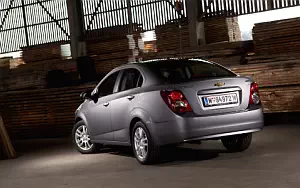   Chevrolet Aveo Sedan - 2011