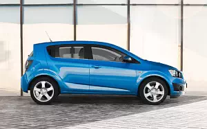   Chevrolet Aveo - 2011