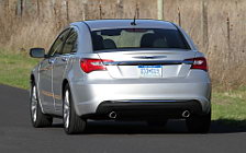   Chrysler 200 Sedan - 2011