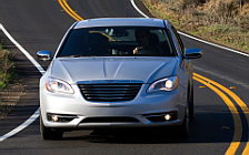   Chrysler 200 Sedan - 2011