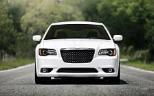   Chrysler 300 SRT8 - 2012