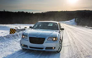   Chrysler 300 Glacier - 2013