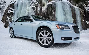   Chrysler 300 Glacier - 2013