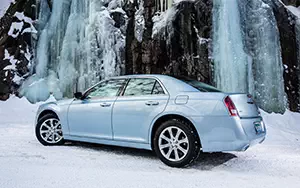   Chrysler 300 Glacier - 2013