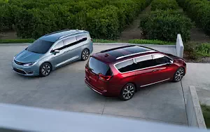   Chrysler Pacifica Hybrid - 2016