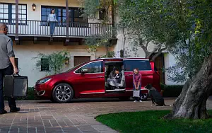   Chrysler Pacifica Limited - 2016