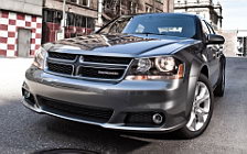   Dodge Avenger R/T - 2011