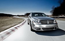   Dodge Avenger R/T - 2011