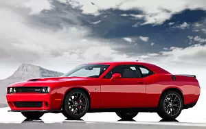   Dodge Challenger SRT Hellcat - 2015