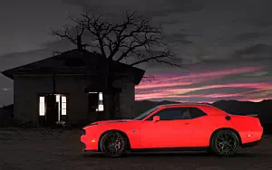   Dodge Challenger SRT Hellcat - 2015