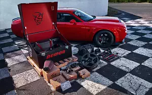   Dodge Challenger SRT Demon - 2017