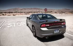   Dodge Charger SRT8 - 2012