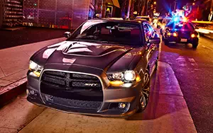   Dodge Charger SRT8 - 2012