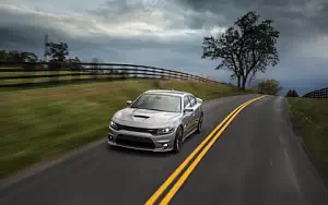   Dodge Charger SRT 392 - 2015