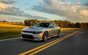   Dodge Charger SRT 392 - 2015