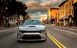   Dodge Charger SRT 392 - 2015