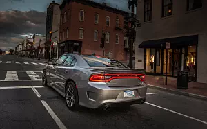   Dodge Charger SRT 392 - 2015