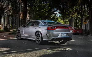   Dodge Charger SRT 392 - 2015