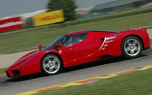   Ferrari Enzo - 2002