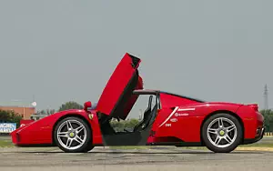   Ferrari Enzo - 2002