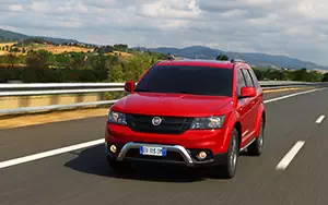   Fiat Freemont Cross - 2014