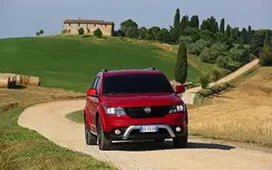   Fiat Freemont Cross - 2014