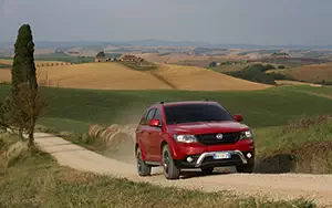   Fiat Freemont Cross - 2014