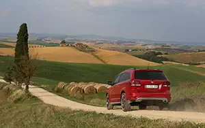   Fiat Freemont Cross - 2014