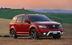   Fiat Freemont Cross - 2014