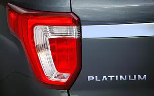   Ford Explorer Platinum - 2016