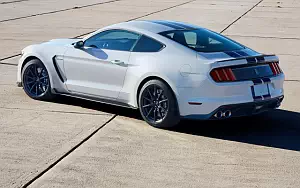   Shelby GT350 Mustang - 2015