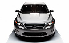   Ford Taurus - 2010