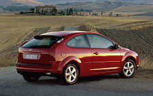   Ford Focus Hatchback 3door - 2004