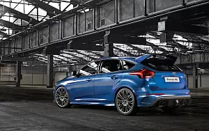   Ford Focus RS - 2015