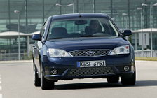   Ford Mondeo Titanium V6 - 2004