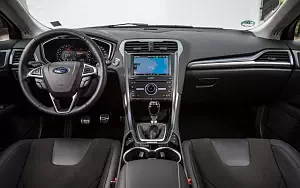   Ford Mondeo Hatchback - 2014