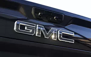   GMC Sierra 2500 HD Denali Ultimate Crew Cab - 2023