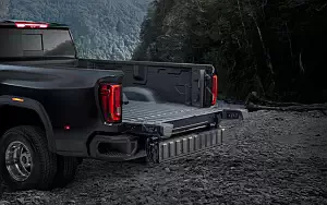   GMC Sierra 3500 HD Denali Crew Cab - 2019